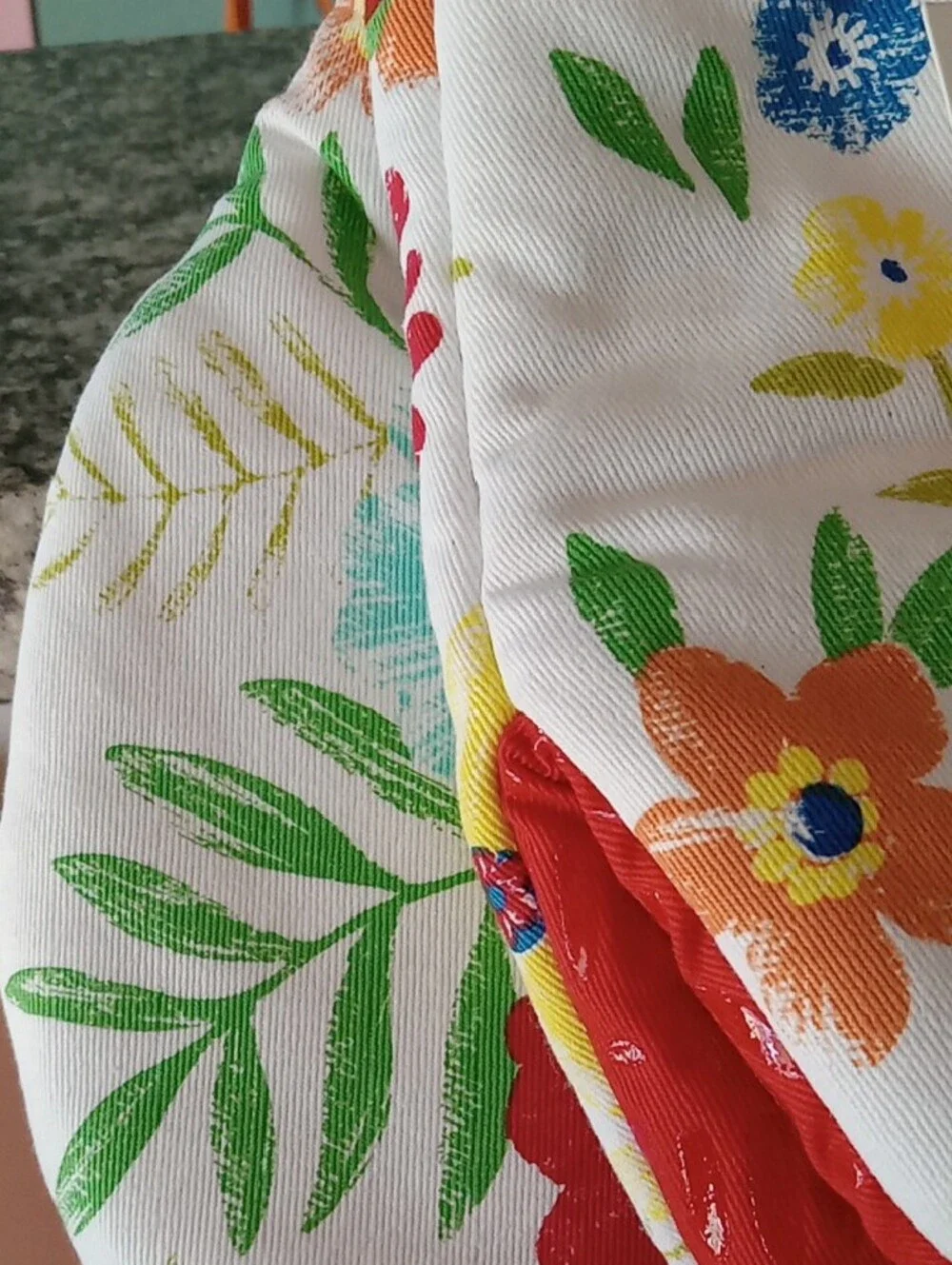 Fiesta Floral Mini Oven Mitts - Red Trim